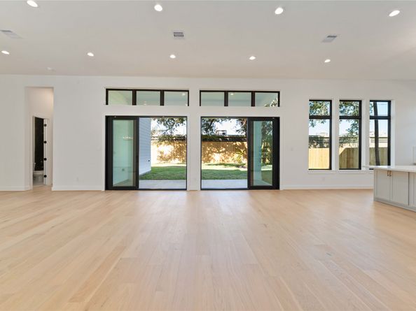 1458 Oak Tree Drive, Houston TX 77055