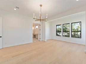 1458 Oak Tree Drive, Houston TX 77055