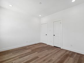 1031 S Victory Drive, Houston TX 77088