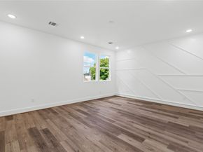 1031 S Victory Drive, Houston TX 77088