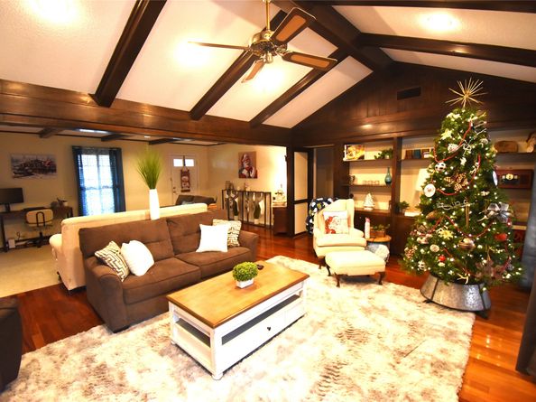 8011 Meadowvale Drive, Houston TX 77063