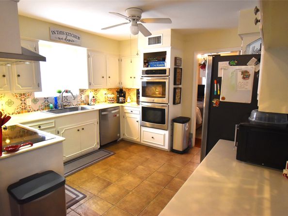 8011 Meadowvale Drive, Houston TX 77063