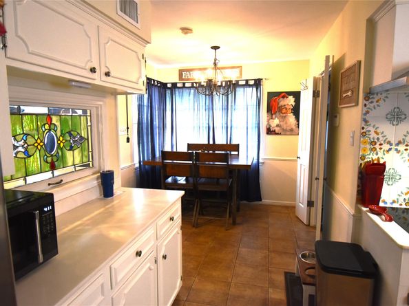 8011 Meadowvale Drive, Houston TX 77063