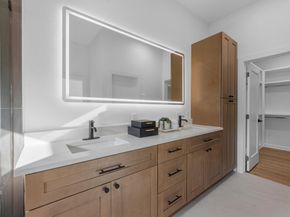 508 Dell Court, Houston TX 77009