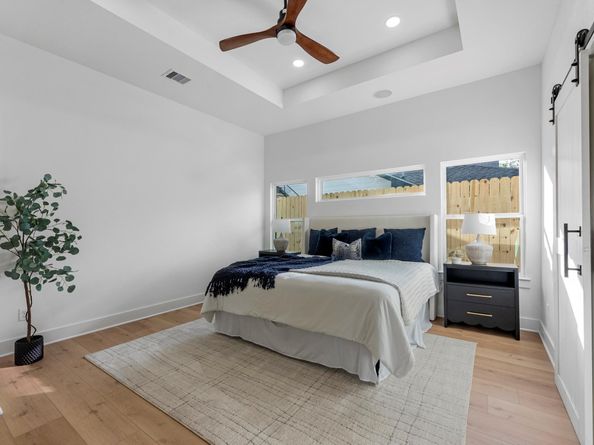 508 Dell Court, Houston TX 77009