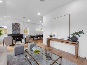 508 Dell Court, Houston TX 77009