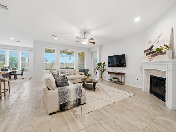 14051 Dunsmore Landing Drive, Houston TX 77059