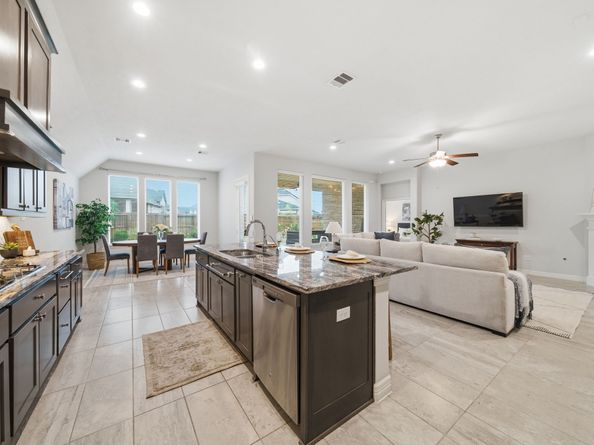 14051 Dunsmore Landing Drive, Houston TX 77059