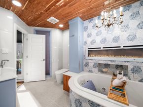 1011 Barkdull Street, Houston TX 77006