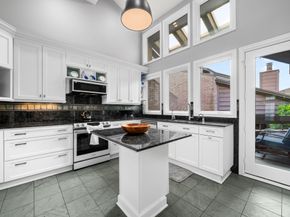 1011 Barkdull Street, Houston TX 77006