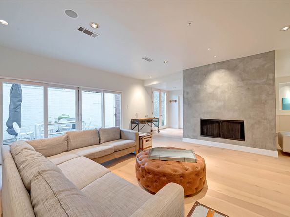 39 River Hollow Lane, Houston TX 77027