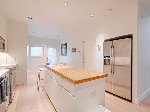 39 River Hollow Lane, Houston TX 77027