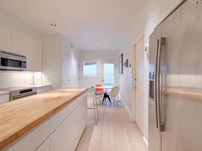 39 River Hollow Lane, Houston TX 77027