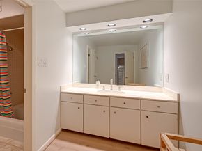 39 River Hollow Lane, Houston TX 77027