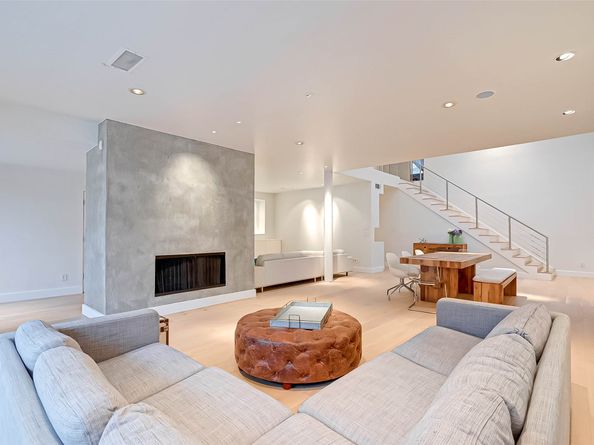 39 River Hollow Lane, Houston TX 77027