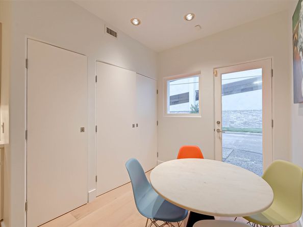 39 River Hollow Lane, Houston TX 77027