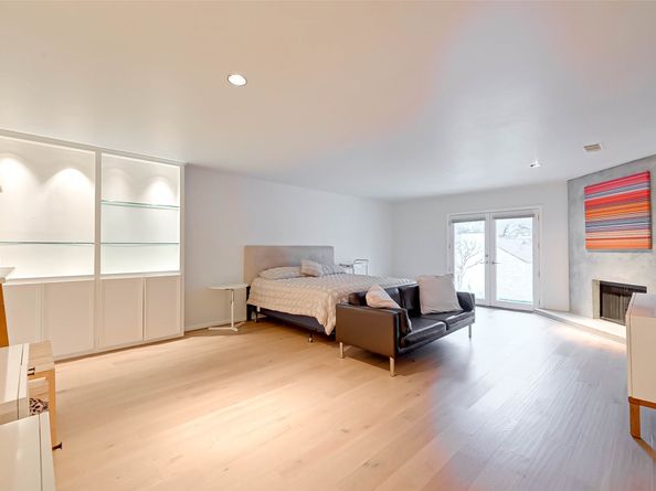 39 River Hollow Lane, Houston TX 77027