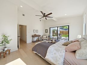 10159 Brinwood Drive, Houston TX 77043