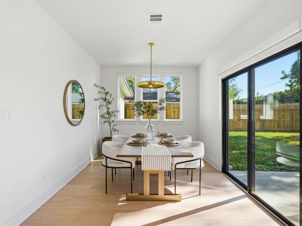 10159 Brinwood Drive, Houston TX 77043