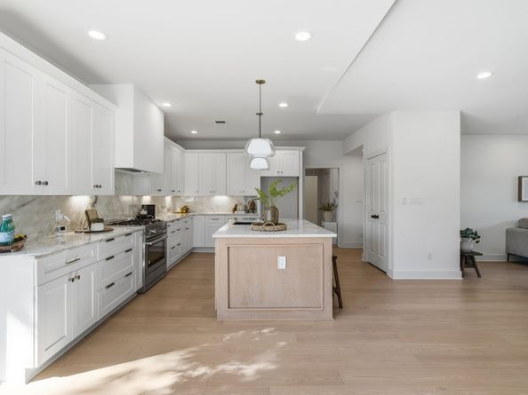 10159 Brinwood Drive, Houston TX 77043