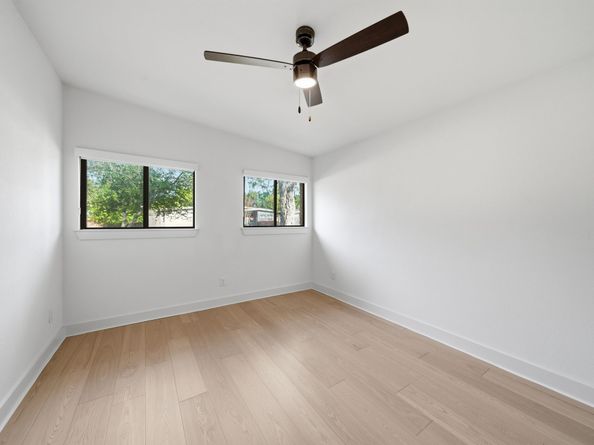 10159 Brinwood Drive, Houston TX 77043