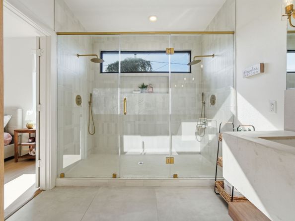 10159 Brinwood Drive, Houston TX 77043