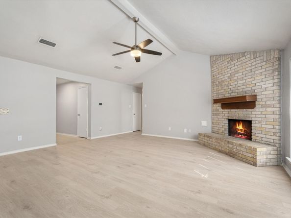 3738 Clear Falls Drive, Houston TX 77339