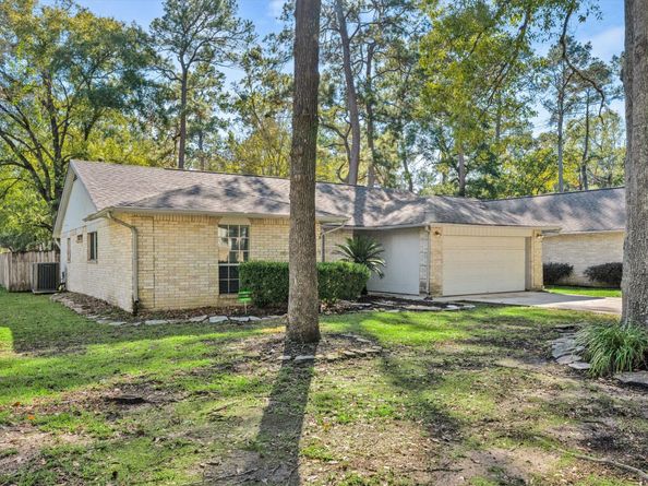 3738 Clear Falls Drive, Houston TX 77339