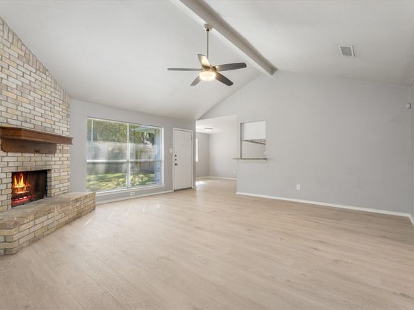 3738 Clear Falls Drive, Houston TX 77339