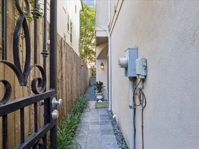 1712 McDuffie Street, Houston TX 77019