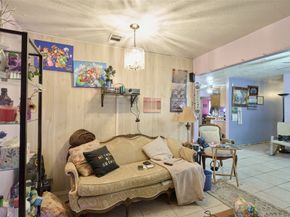 1629 Demaree Lane, Houston TX 77029