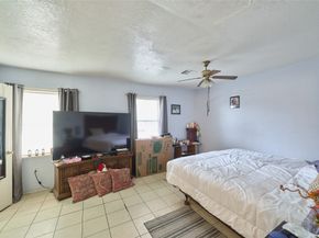 1629 Demaree Lane, Houston TX 77029