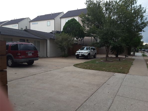 2126 Blalock Road, Houston TX 77080