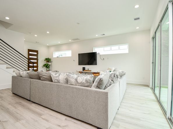 7603 Jacquelyn Gardens Lane, Houston TX 77055