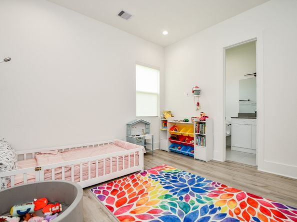 7603 Jacquelyn Gardens Lane, Houston TX 77055