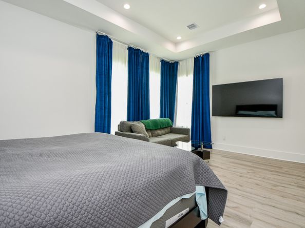 7603 Jacquelyn Gardens Lane, Houston TX 77055