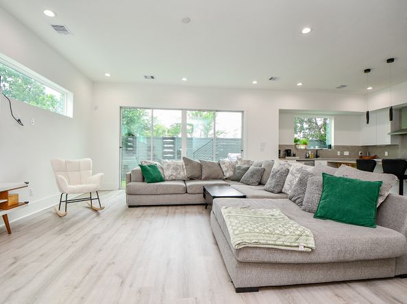 7603 Jacquelyn Gardens Lane, Houston TX 77055