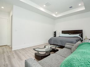 7603 Jacquelyn Gardens Lane, Houston TX 77055