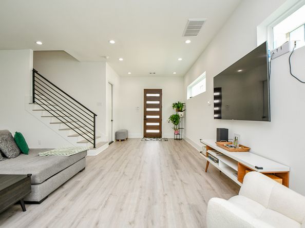 7603 Jacquelyn Gardens Lane, Houston TX 77055