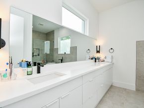 7603 Jacquelyn Gardens Lane, Houston TX 77055