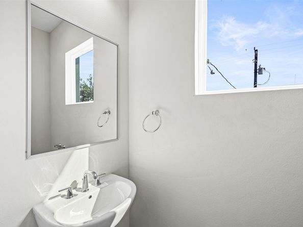 3407 Terry Street, Houston TX 77009