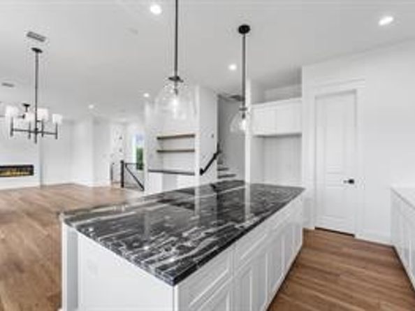 2510 Gray Street, Houston TX 77003