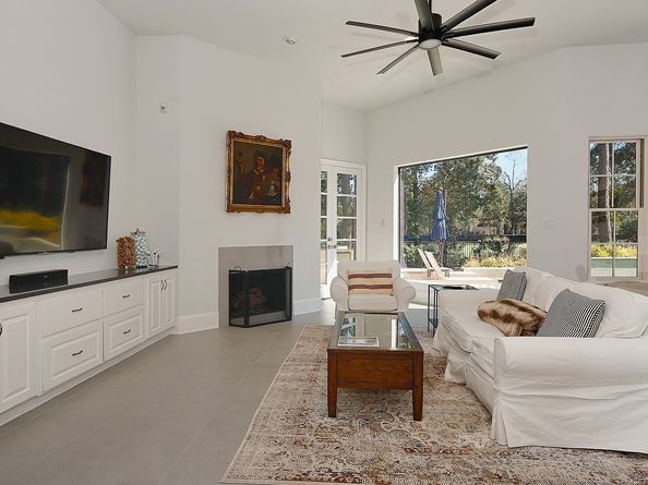 10 Norlund Way, The Woodlands TX 77382