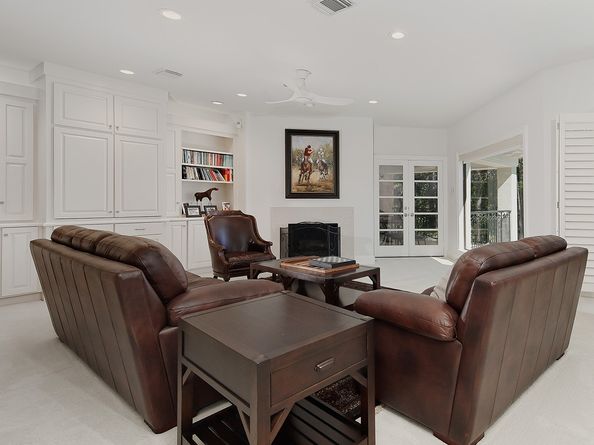 10 Norlund Way, The Woodlands TX 77382