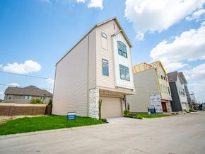 1720 Sedola Lane, Houston TX 77055