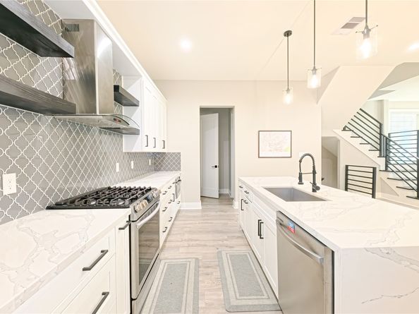 1805 Blodgett Street 2, Houston TX 77004