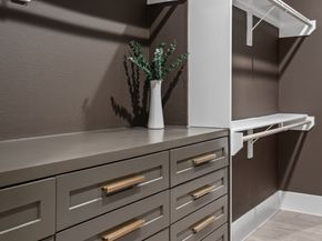 913 Thompson Street, Houston TX 77007