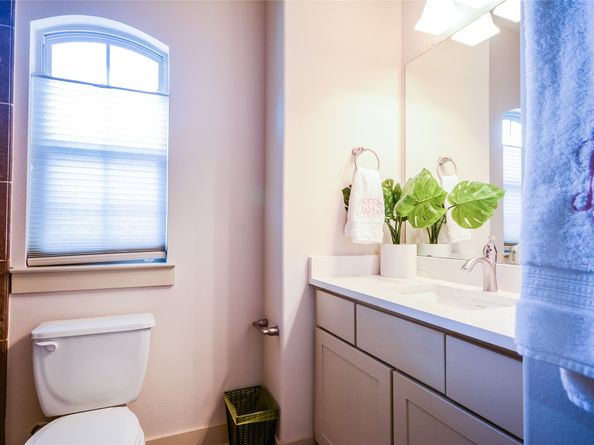 4243 Dickson Street, Houston TX 77007