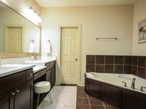 4243 Dickson Street, Houston TX 77007