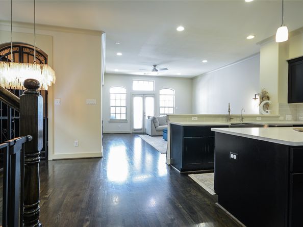 4243 Dickson Street, Houston TX 77007